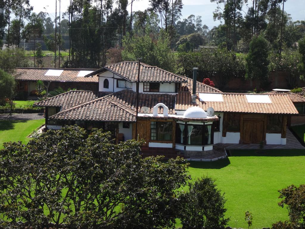 Zaysant Ecolodge Puembo Exterior photo